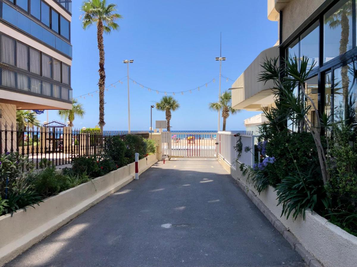 Apartamento Torre Levante, Primera Linea De Playa Benidorm Ngoại thất bức ảnh