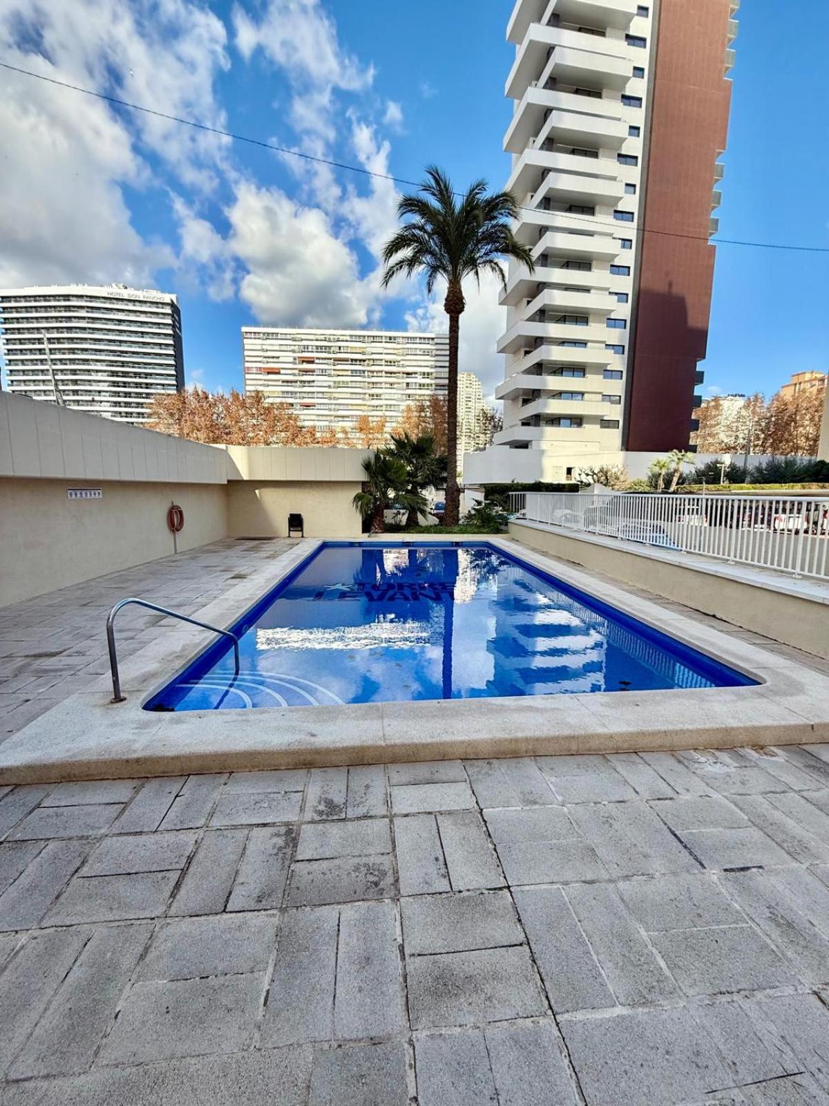 Apartamento Torre Levante, Primera Linea De Playa Benidorm Ngoại thất bức ảnh